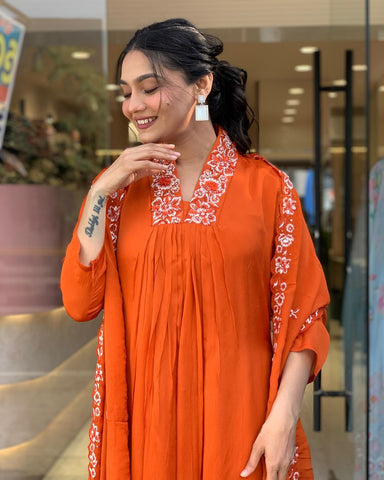 Beautiful Cotton Fabric Kurti Pant With Malmal Dupatta(Orange)